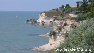 Les Grottes de Matata